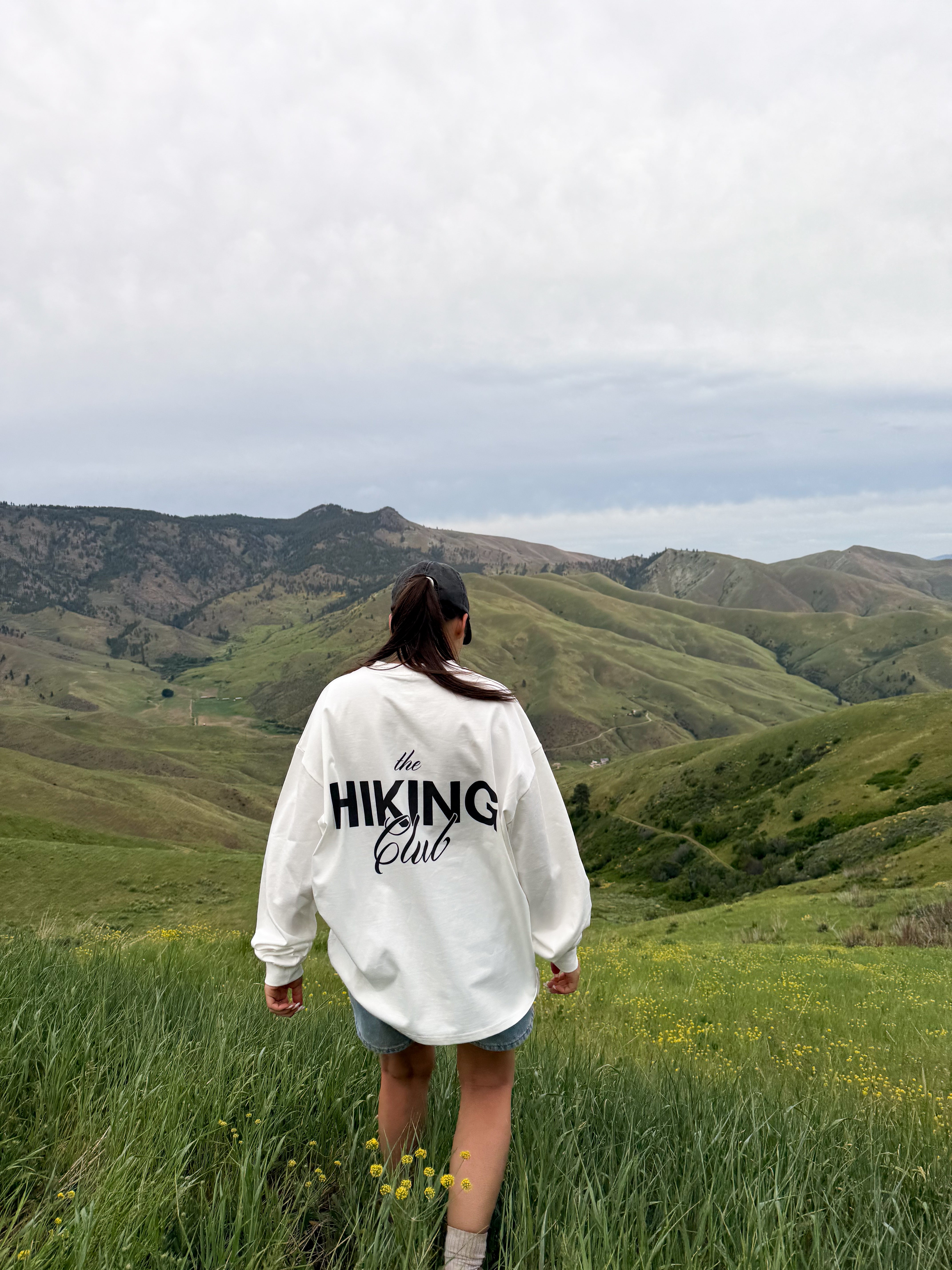 Hiking Club - Long sleeve